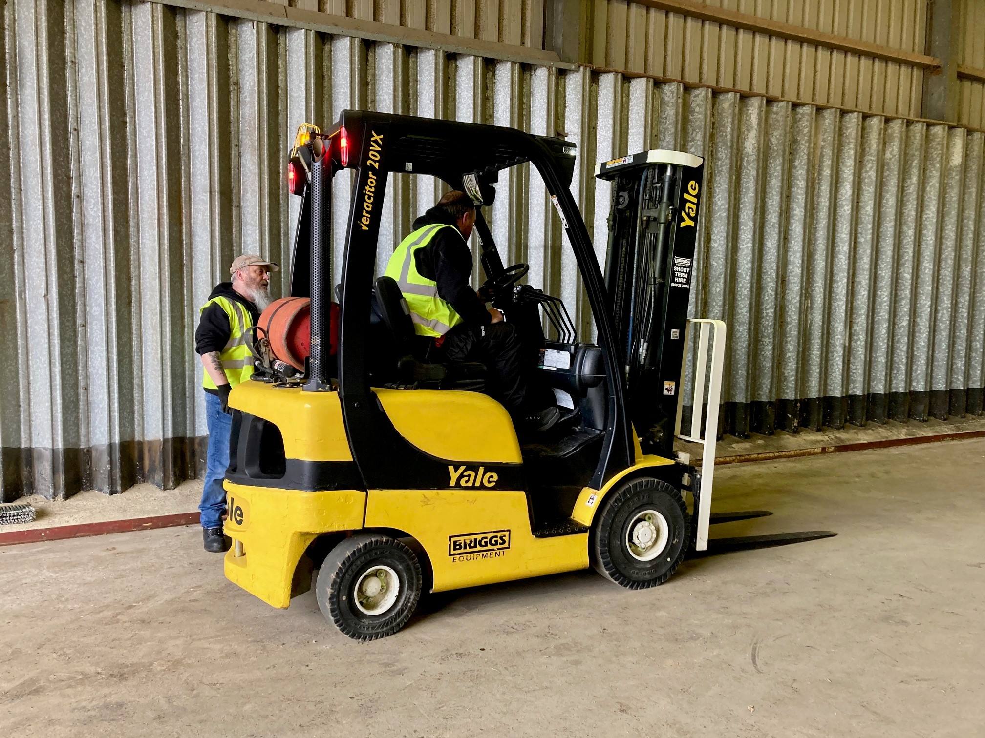 LANTRA Awards Counterbalance Forklift Trucks [Novice] Course [4 Days]