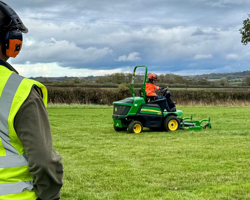 LANTRA Awards Ride on & Pedestrian Mowers Course