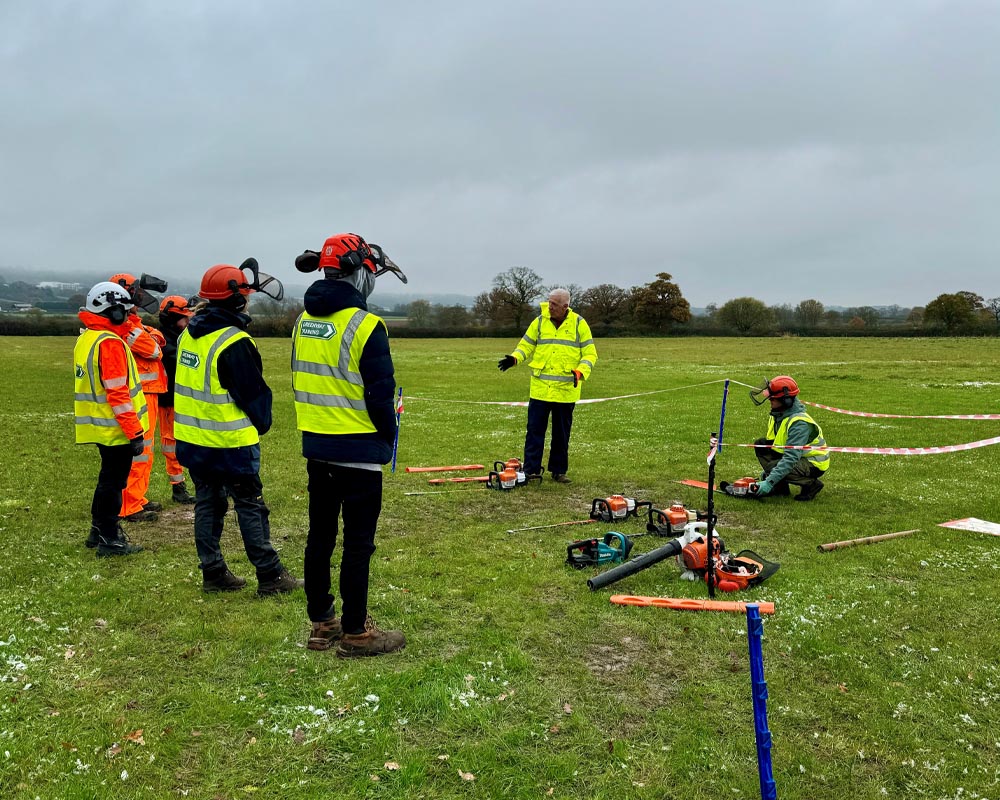 LANTRA Awards Handheld Hedgetrimmer Course