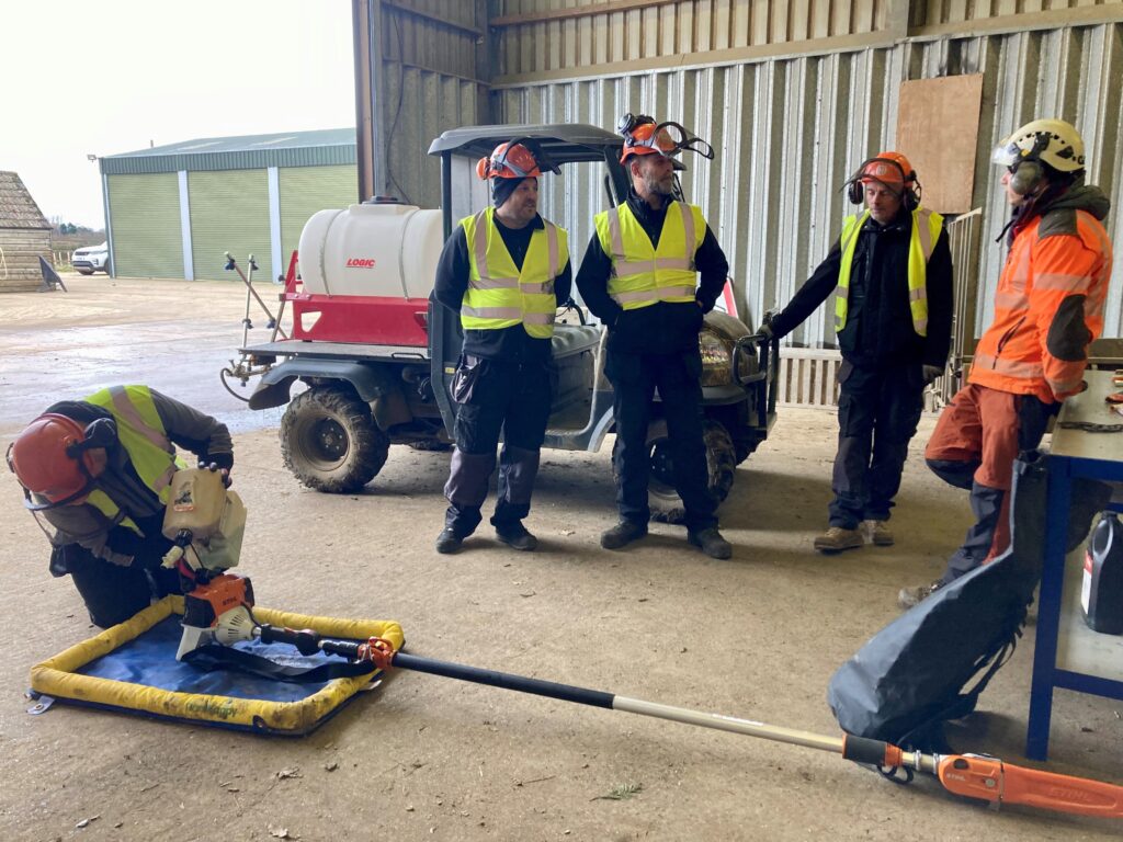 LANTRA Awards Using a Powered Pole Pruner Saw Course [2 days ...