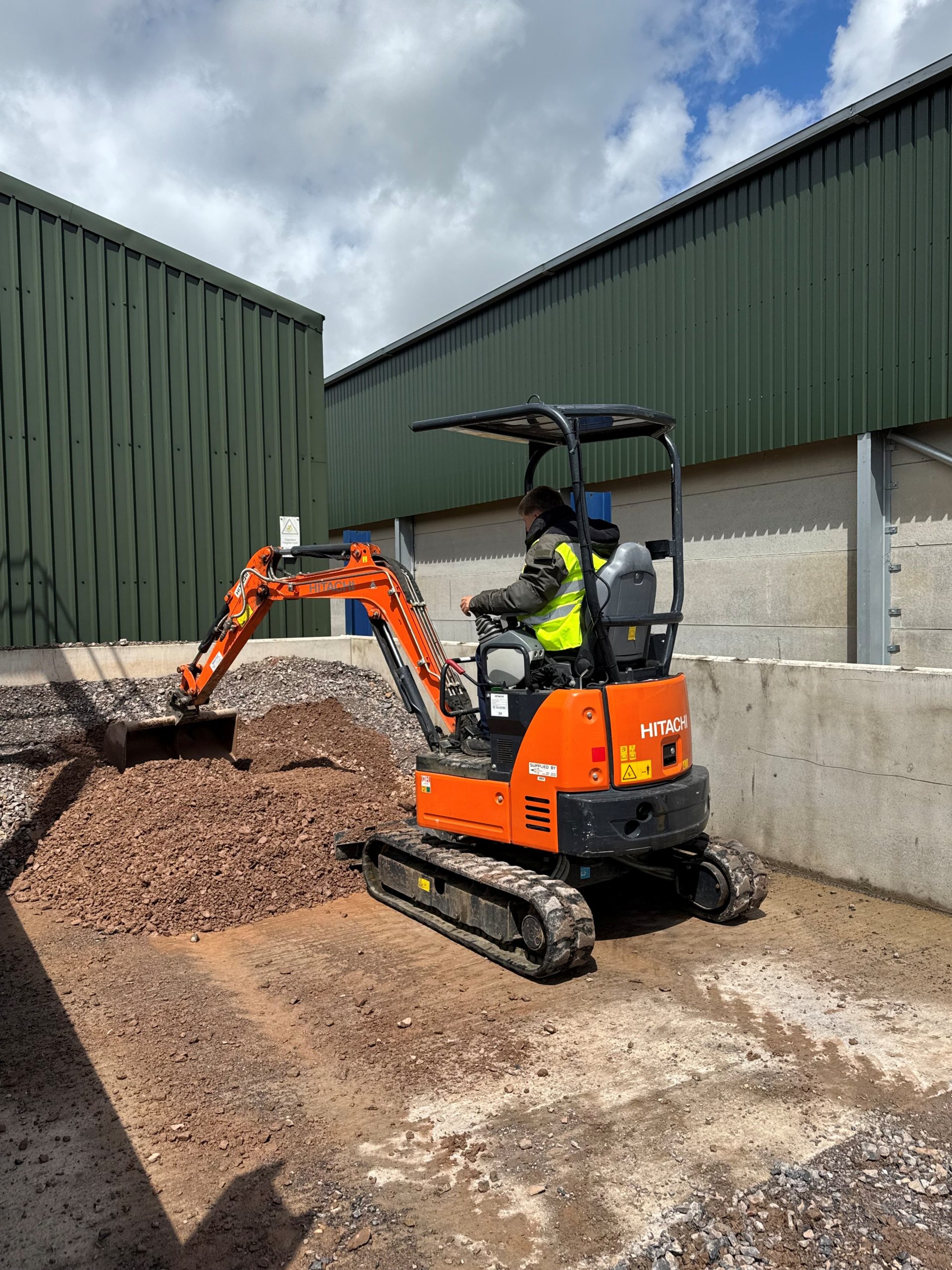 LANTRA Awards Forward Tipping Dumpers Course